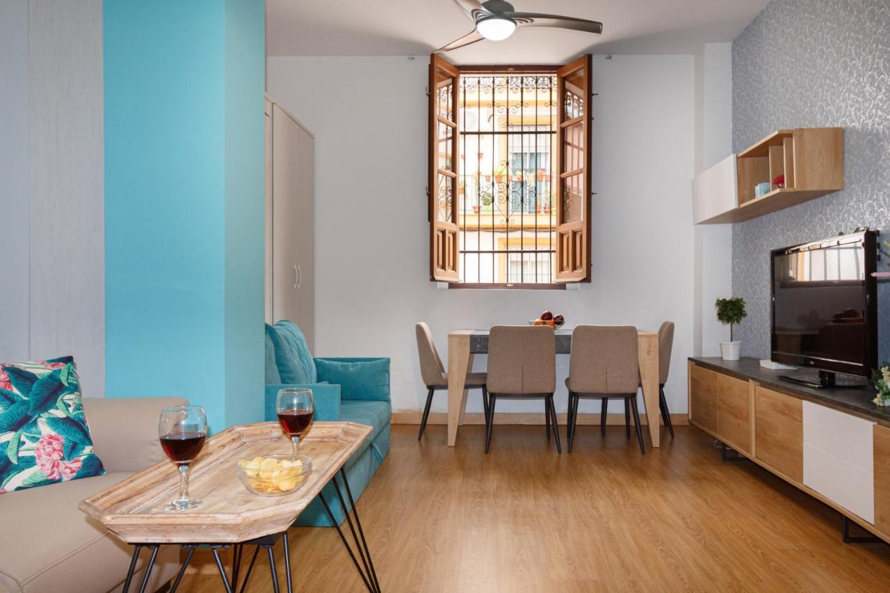 Apartamento Acogedor Y Equipado En El Centro De Sevilla ภายนอก รูปภาพ