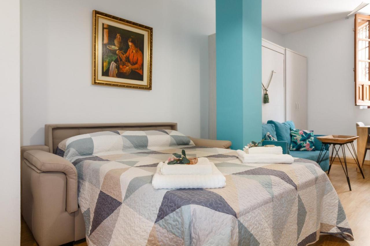 Apartamento Acogedor Y Equipado En El Centro De Sevilla ภายนอก รูปภาพ
